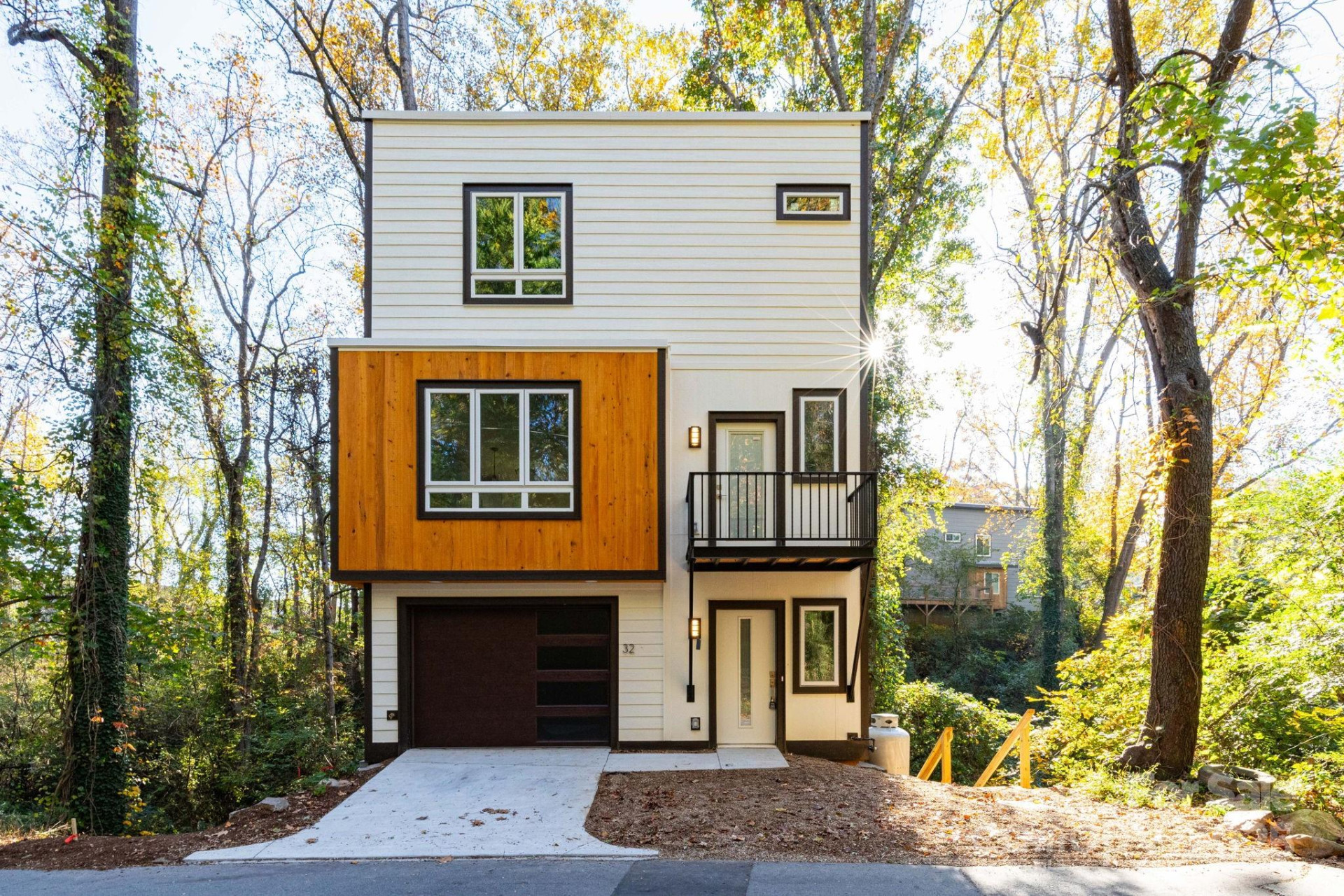 32 Waynesville Avenue