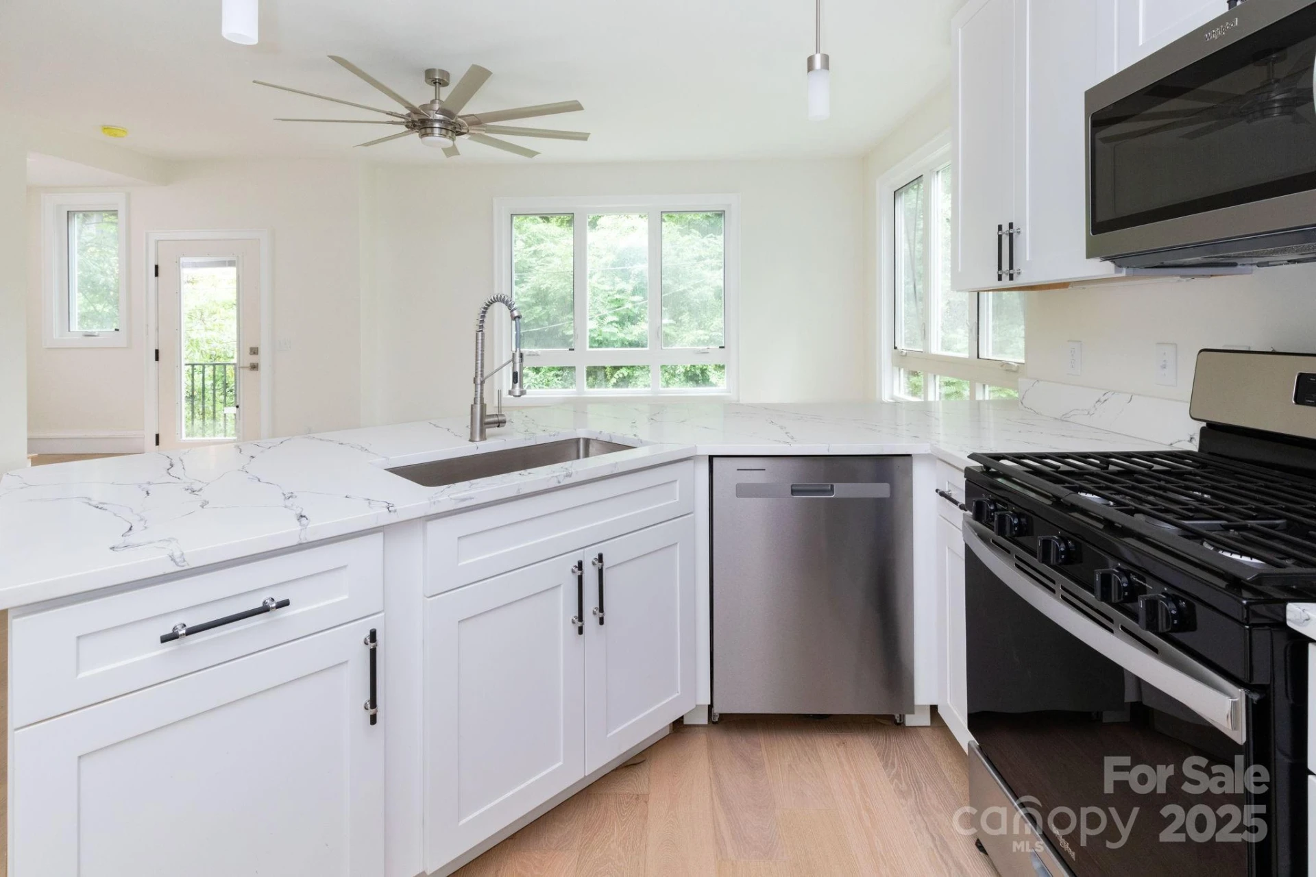 32 Waynesville Avenue - Photo 19