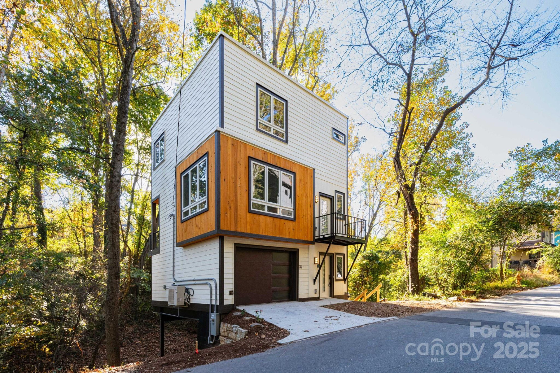 32 Waynesville Avenue - Photo 3