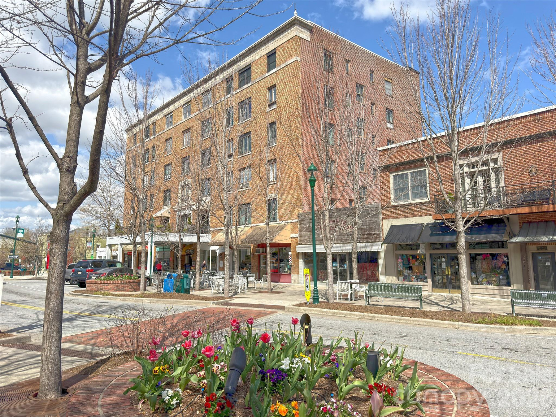 538 Main Street #305-#308 - Photo 32