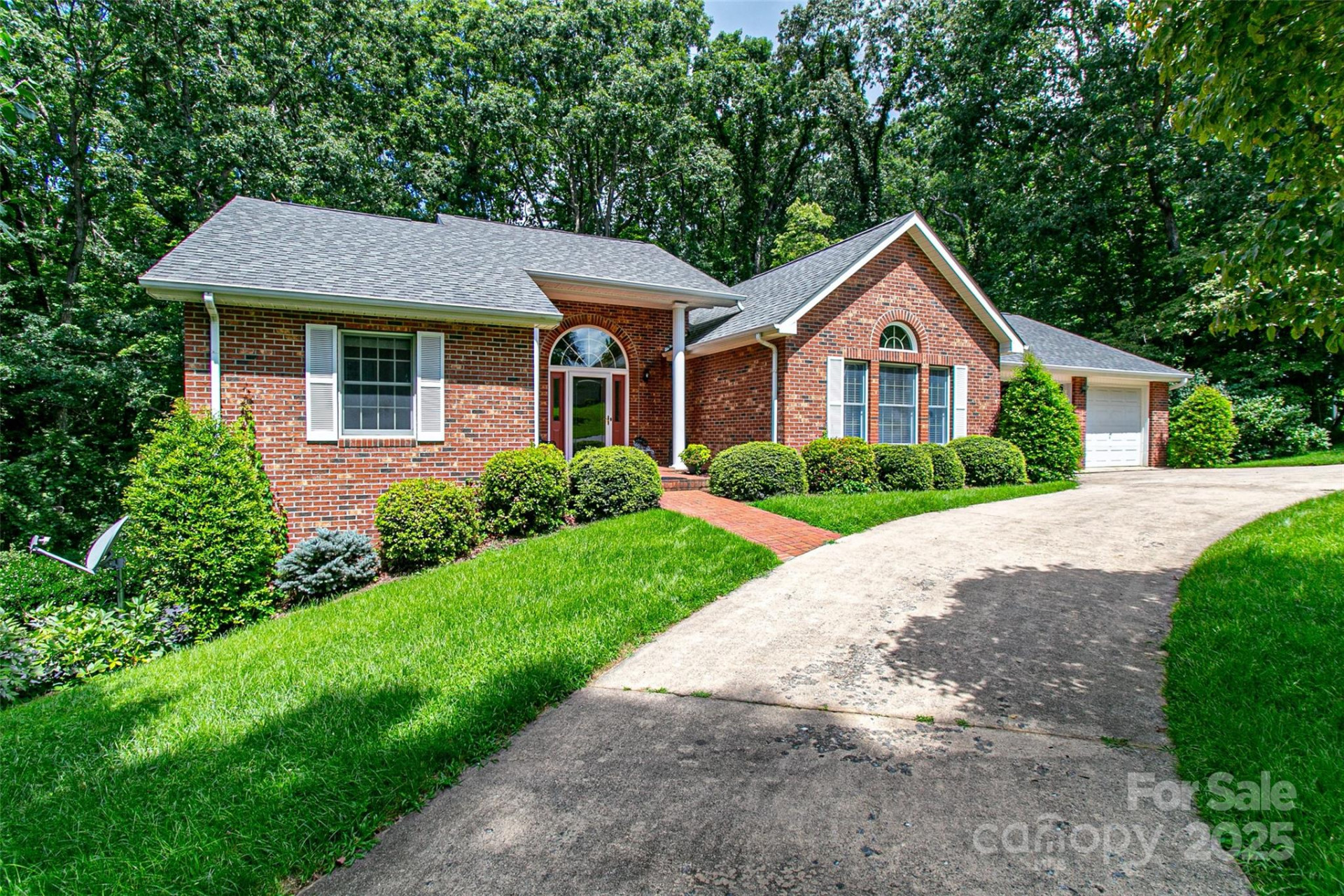 185 Oak Ridge Drive