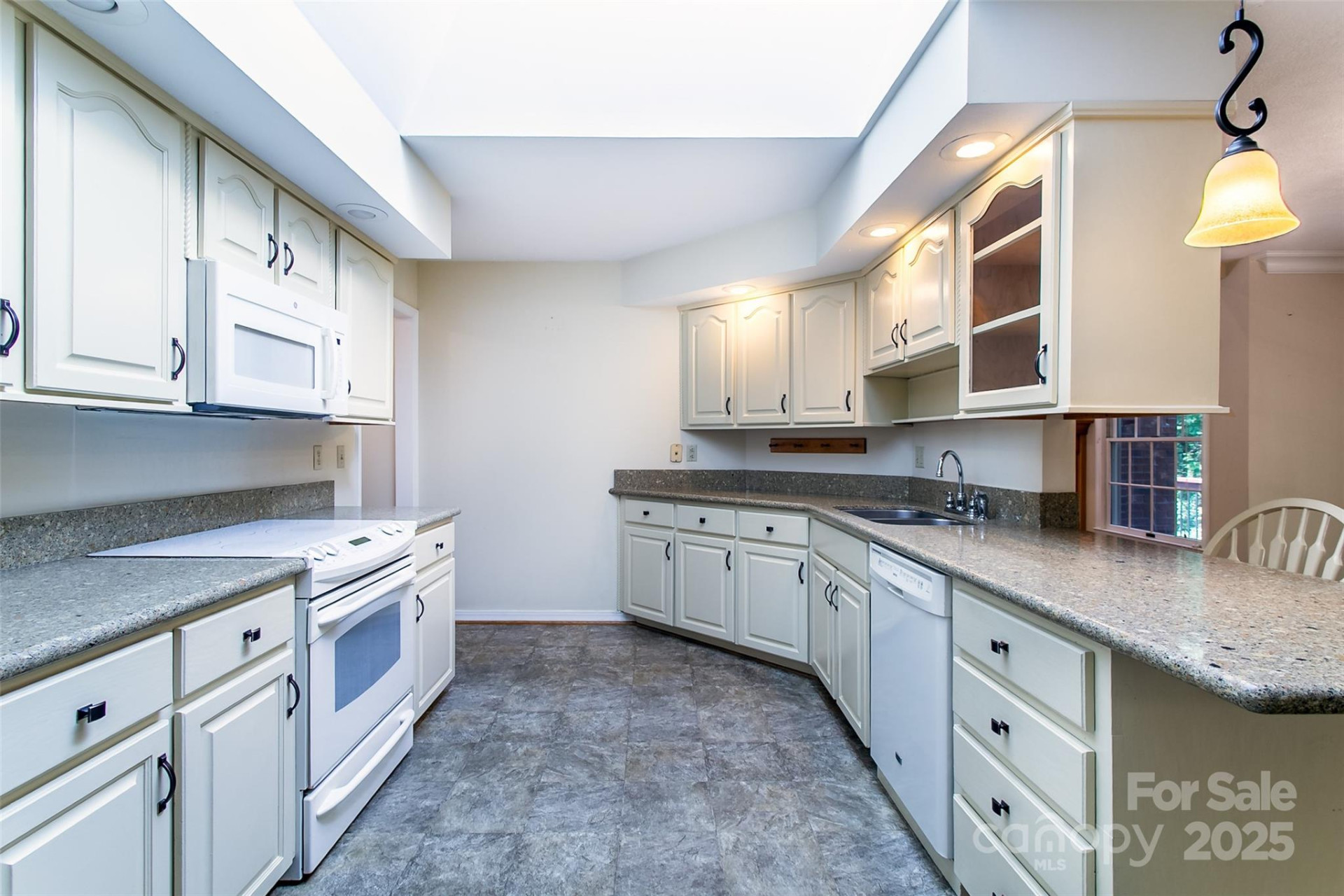 185 Oak Ridge Drive - Photo 10