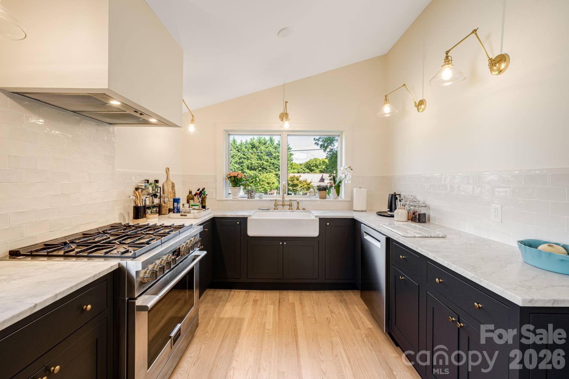 227 Lawson Street - Photo 3