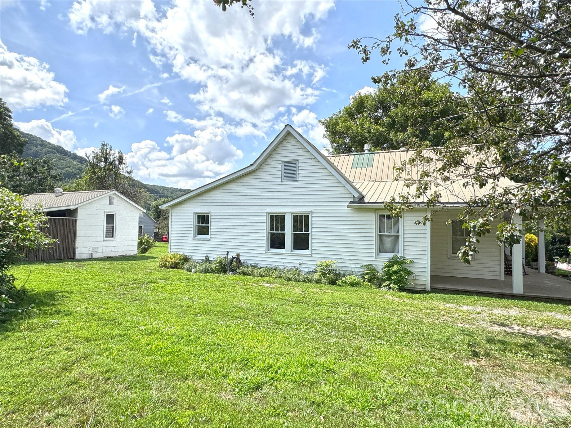 227 Lawson Street - Photo 29