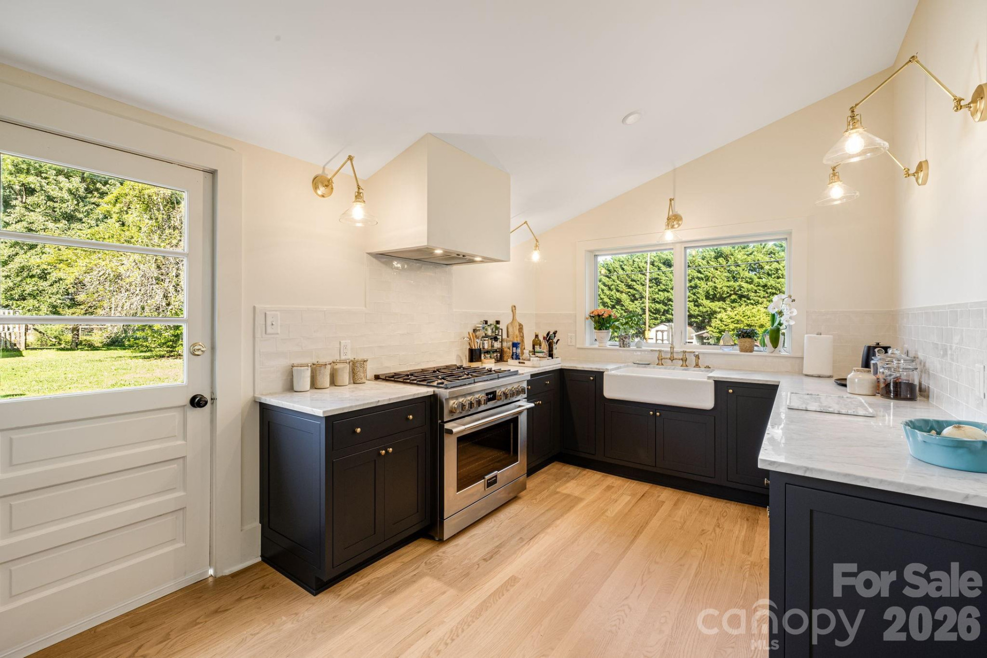 227 Lawson Street - Photo 8