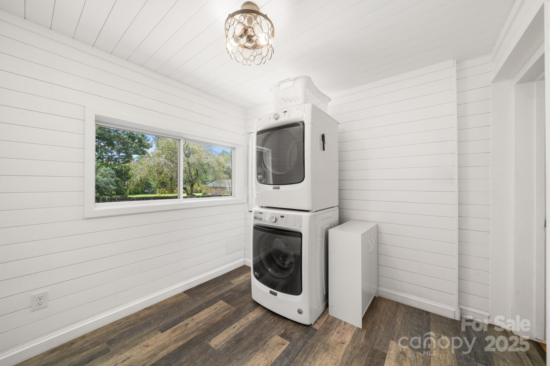 429 Brooklyn Avenue - Photo 15