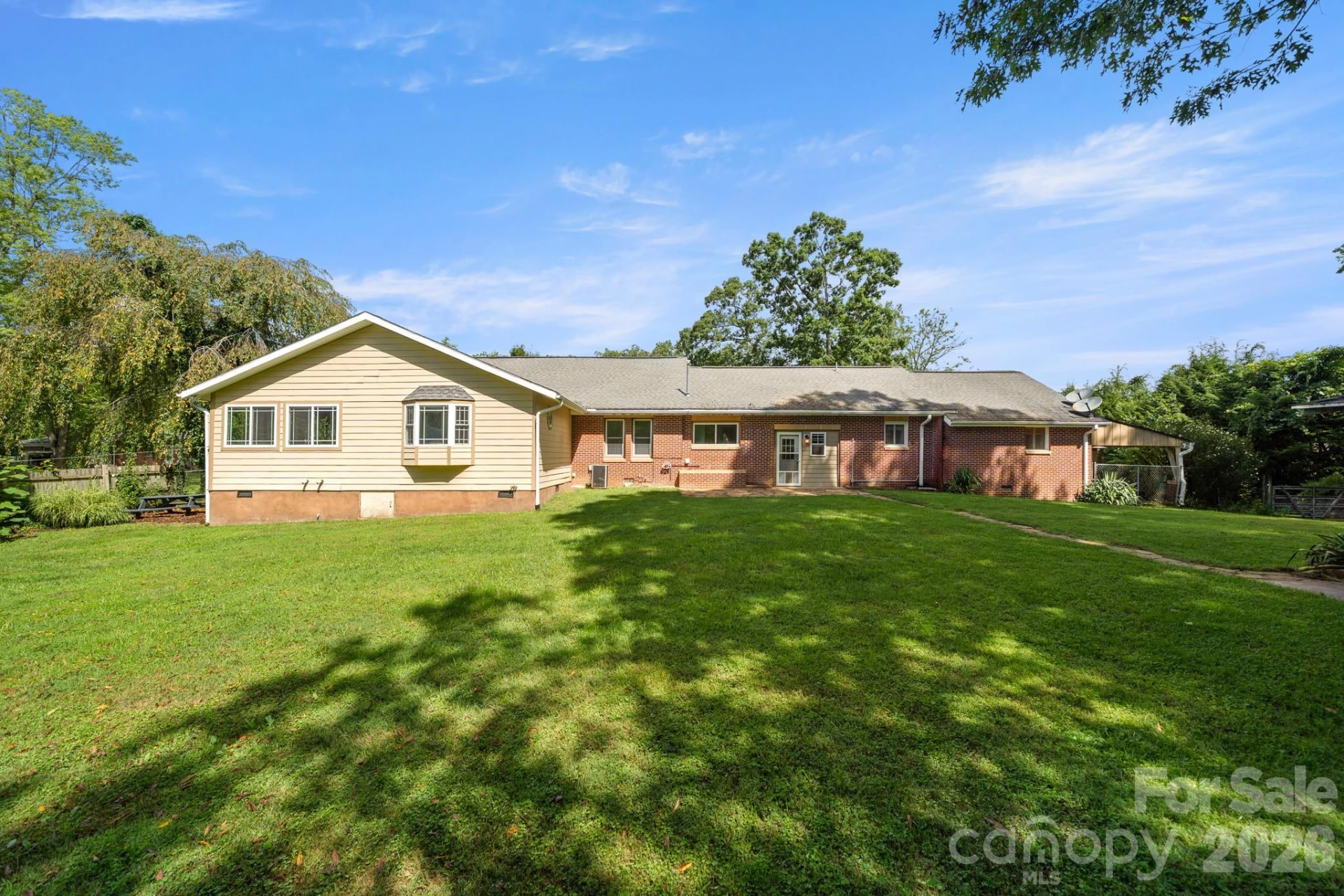 429 Brooklyn Avenue - Photo 7