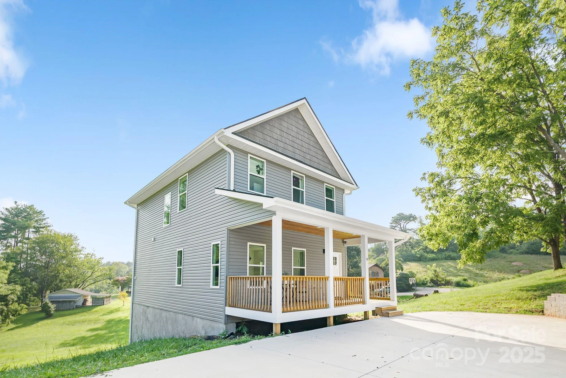 8 Green Tree Lane - Photo 2