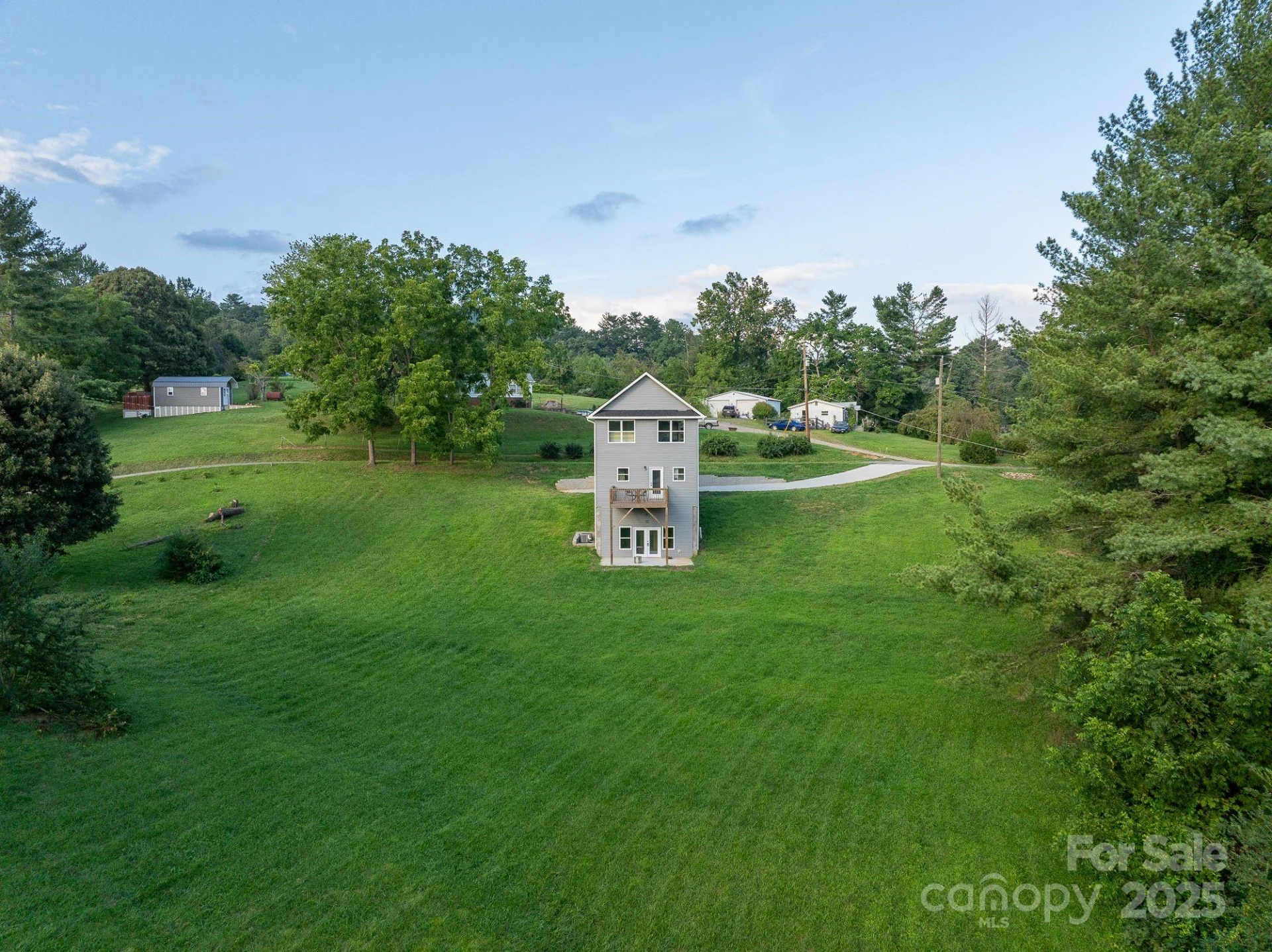 8 Green Tree Lane - Photo 4