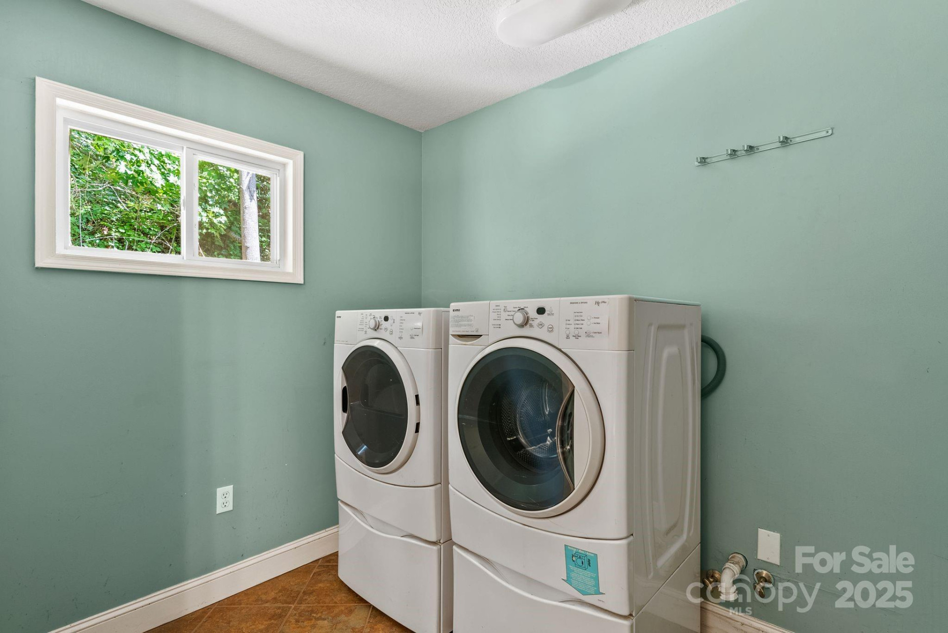 15 Mayfield Road - Photo 23