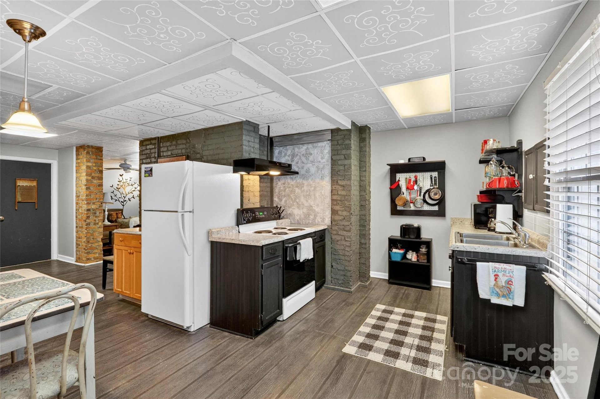 178 Caldwell Street - Photo 32