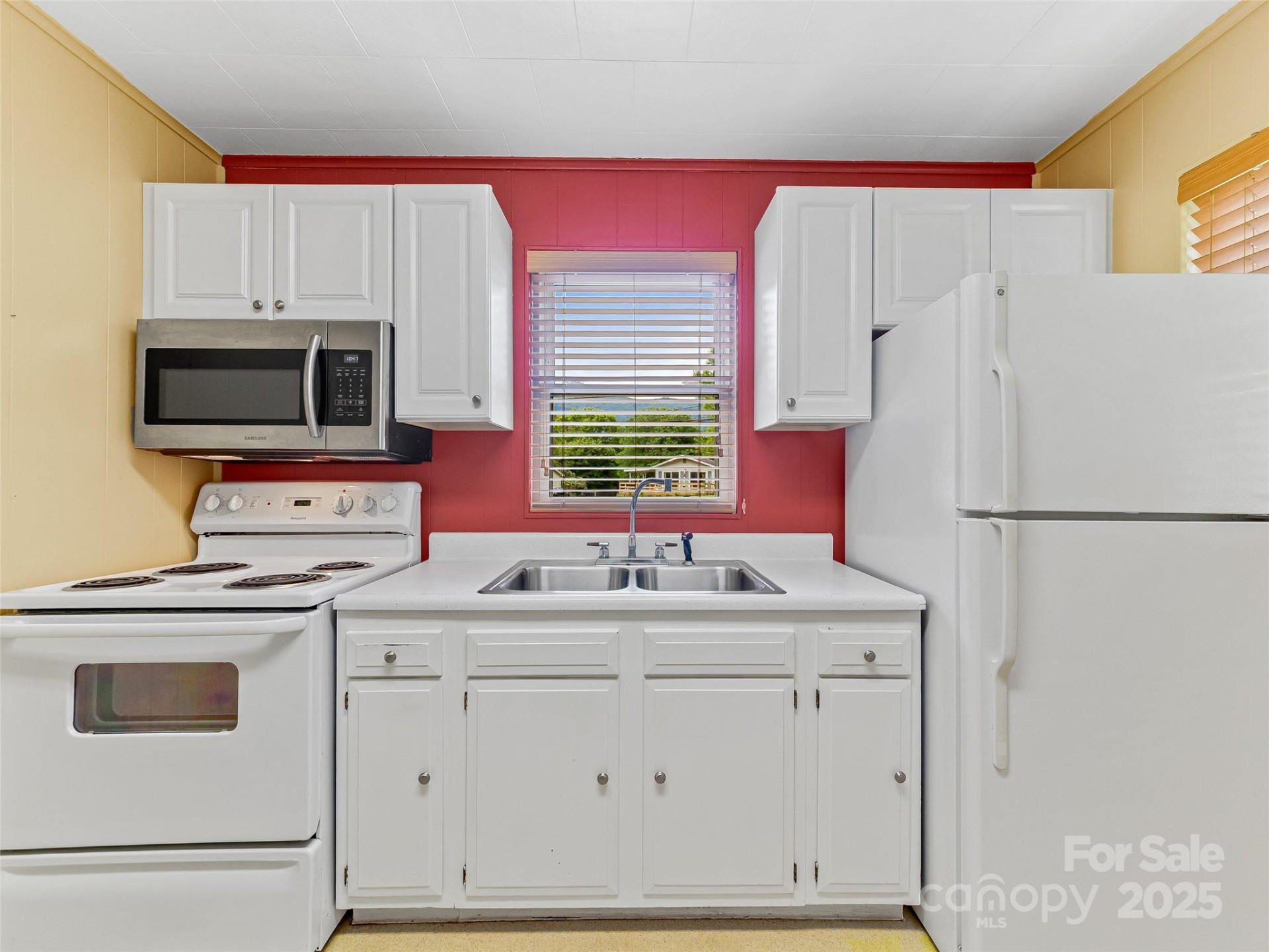 114 Marion Avenue - Photo 13