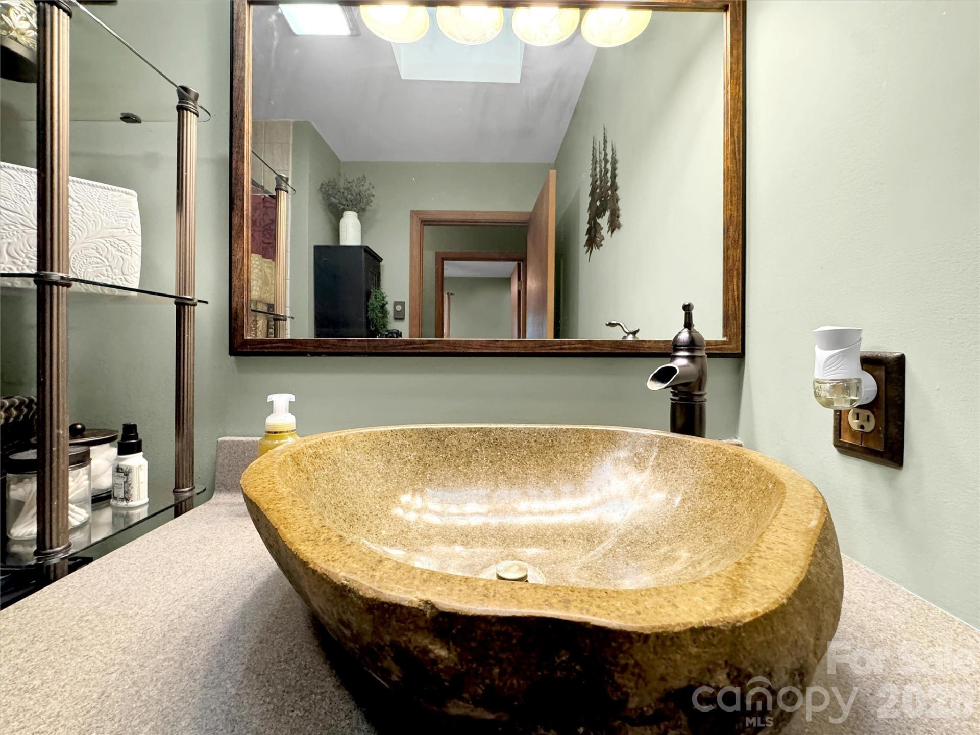 346 Wendy Way - Photo 15