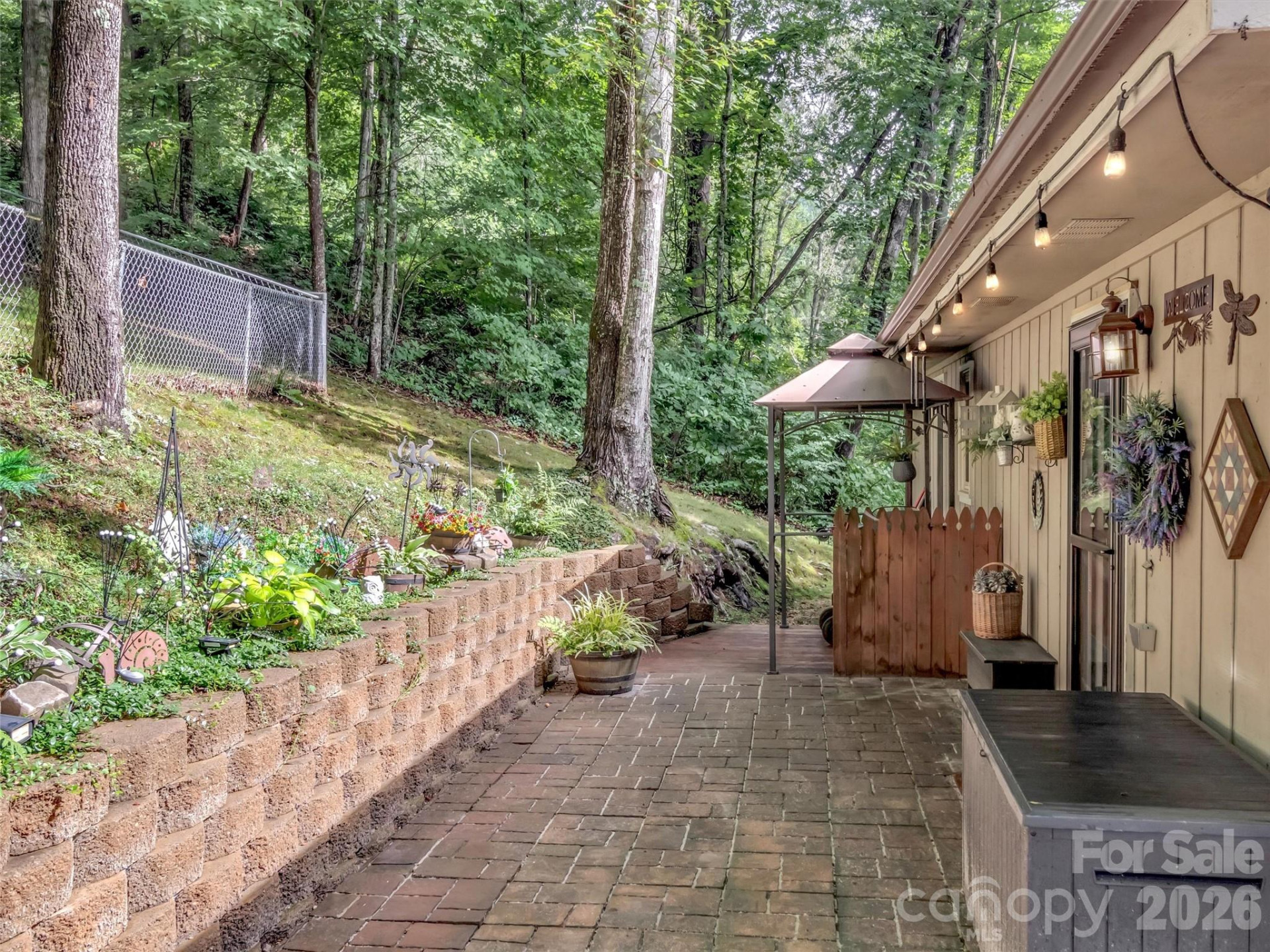 346 Wendy Way - Photo 37