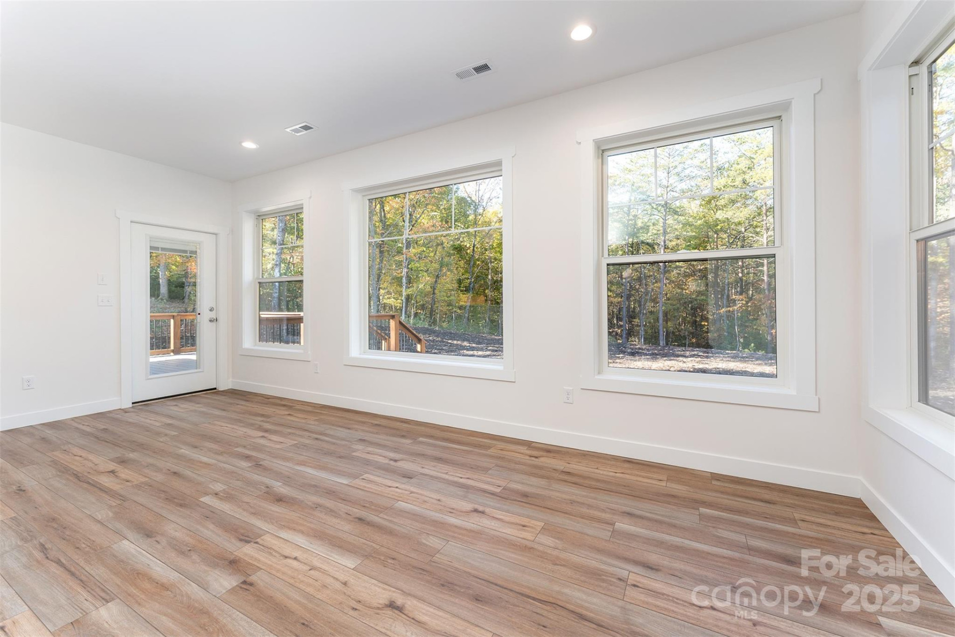 131 Dalton Court - Photo 11