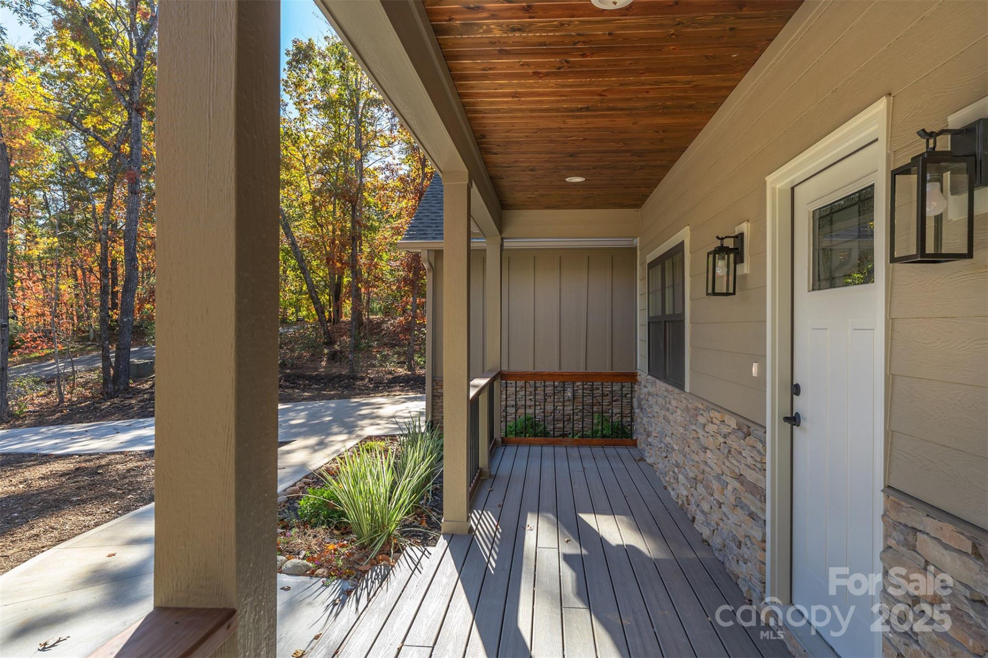 131 Dalton Court - Photo 3