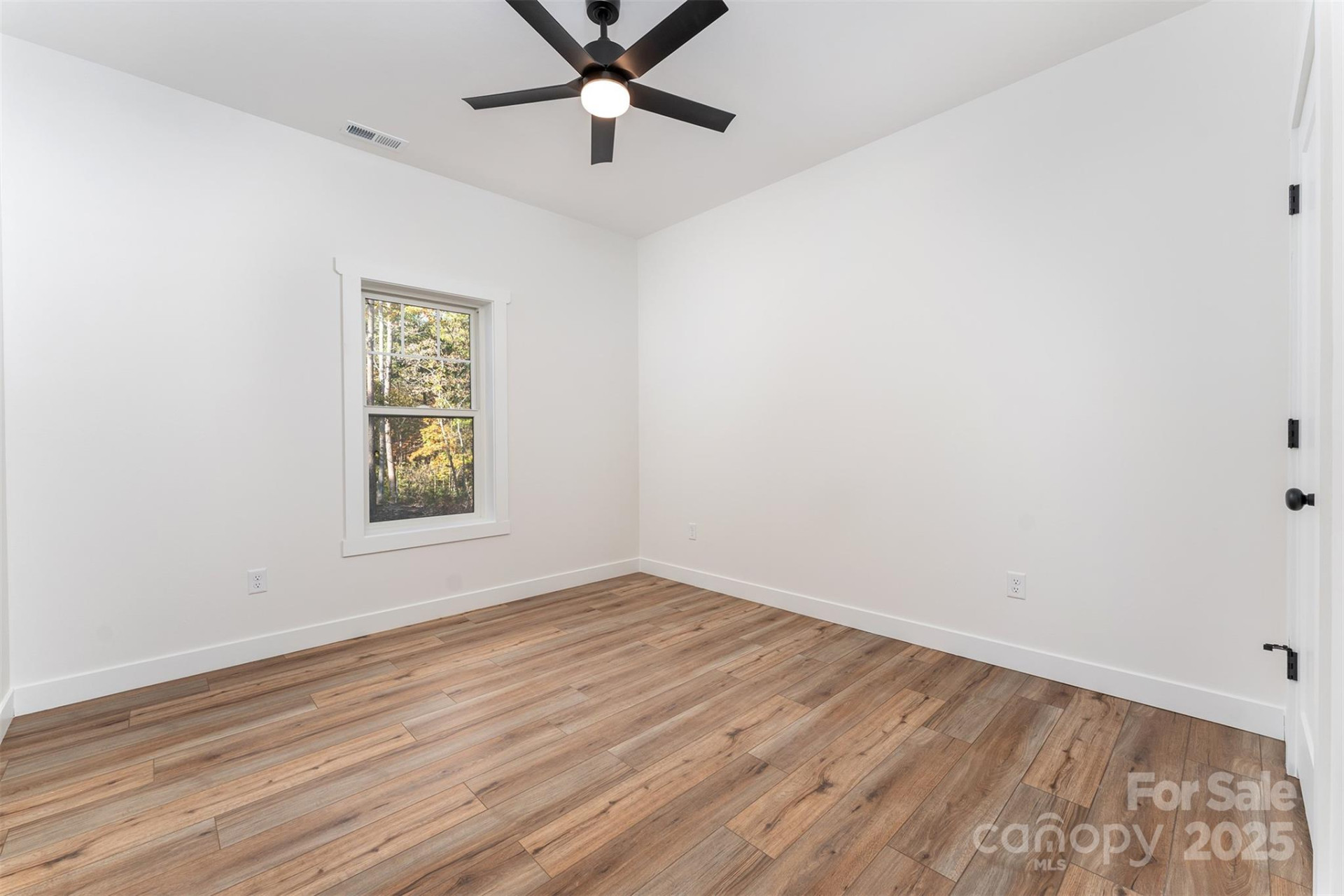 131 Dalton Court - Photo 23