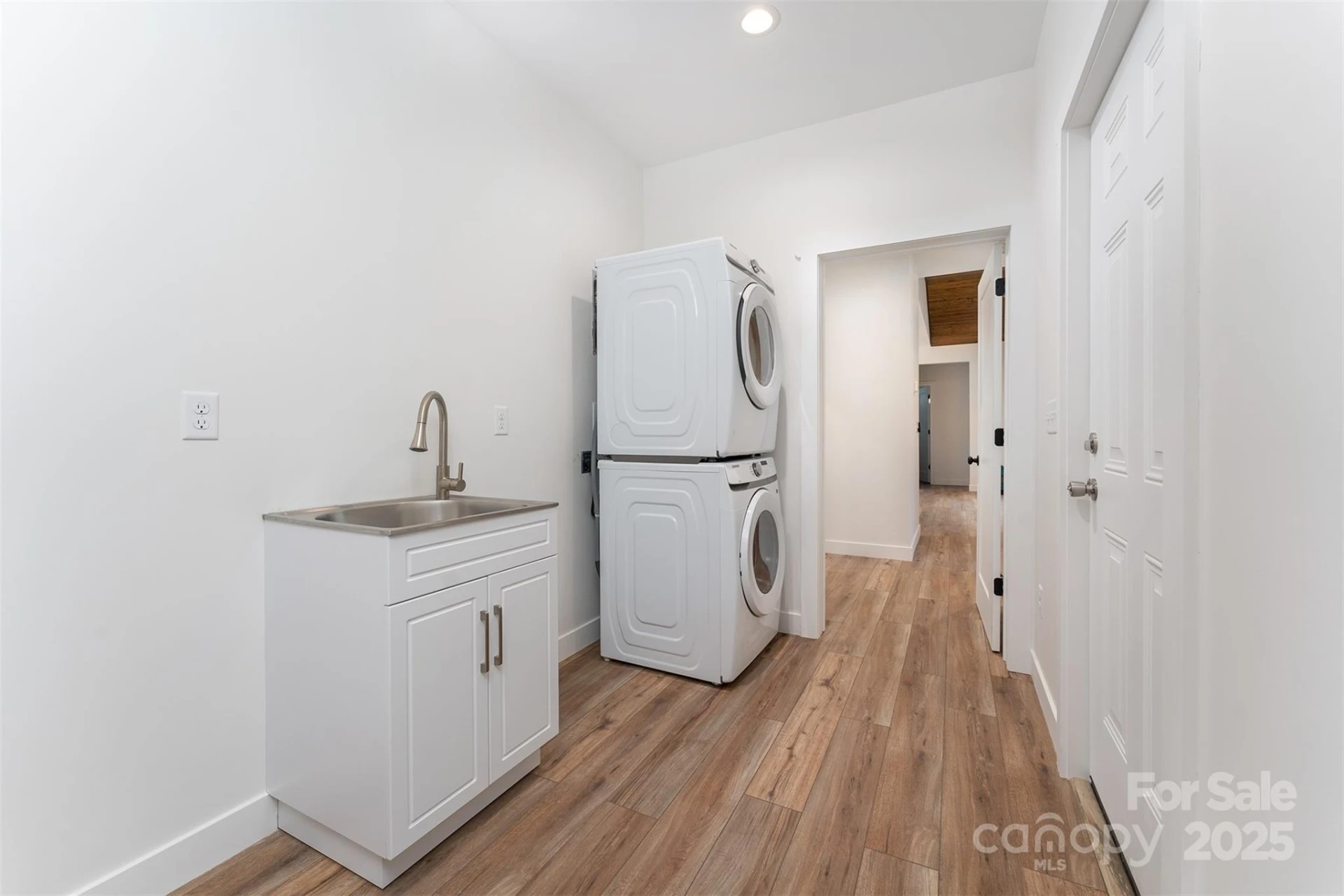 131 Dalton Court - Photo 24