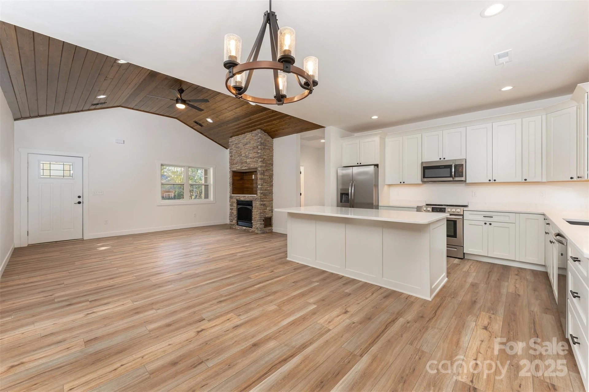131 Dalton Court - Photo 7