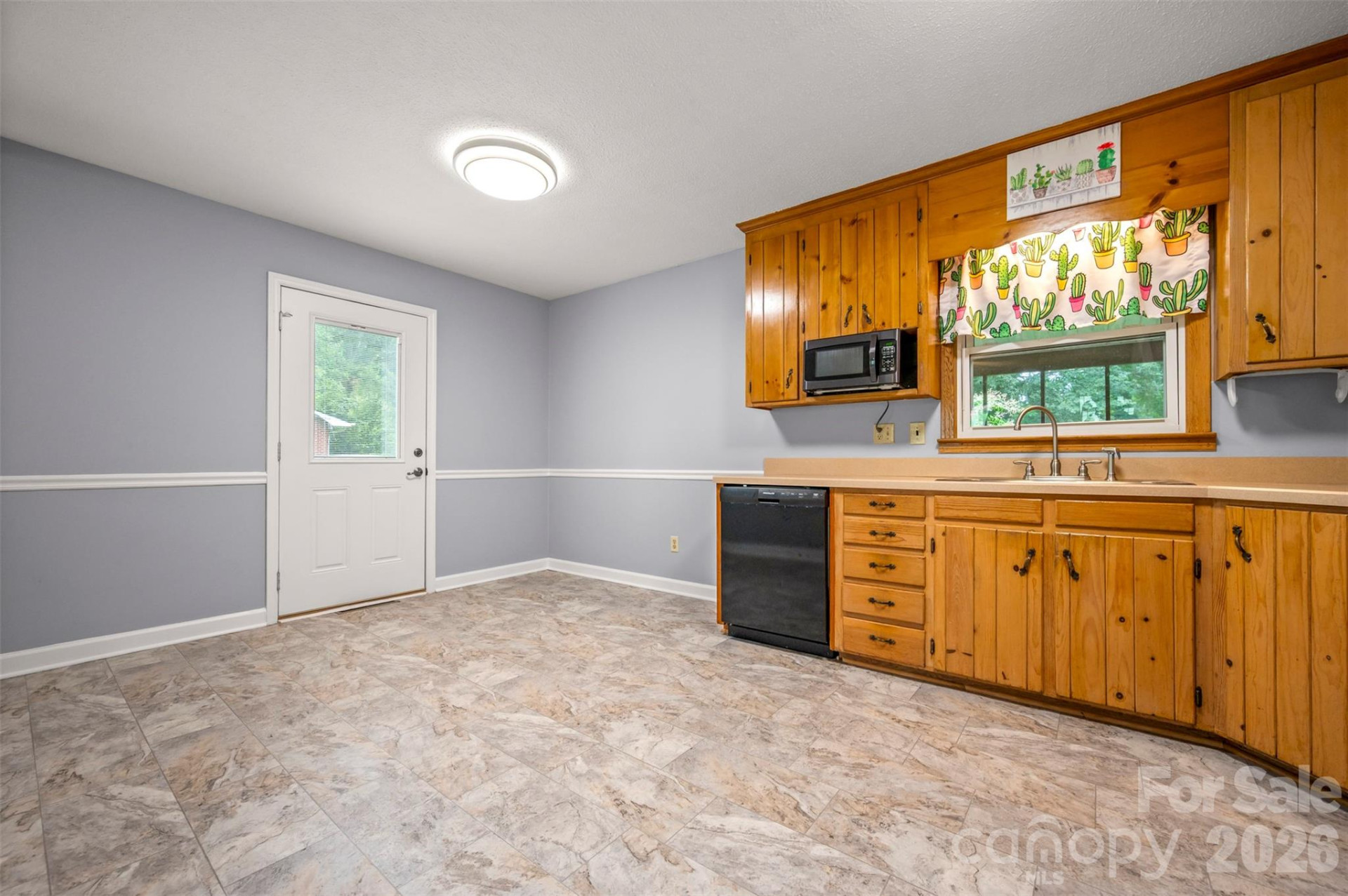 170 Hodge Street - Photo 15