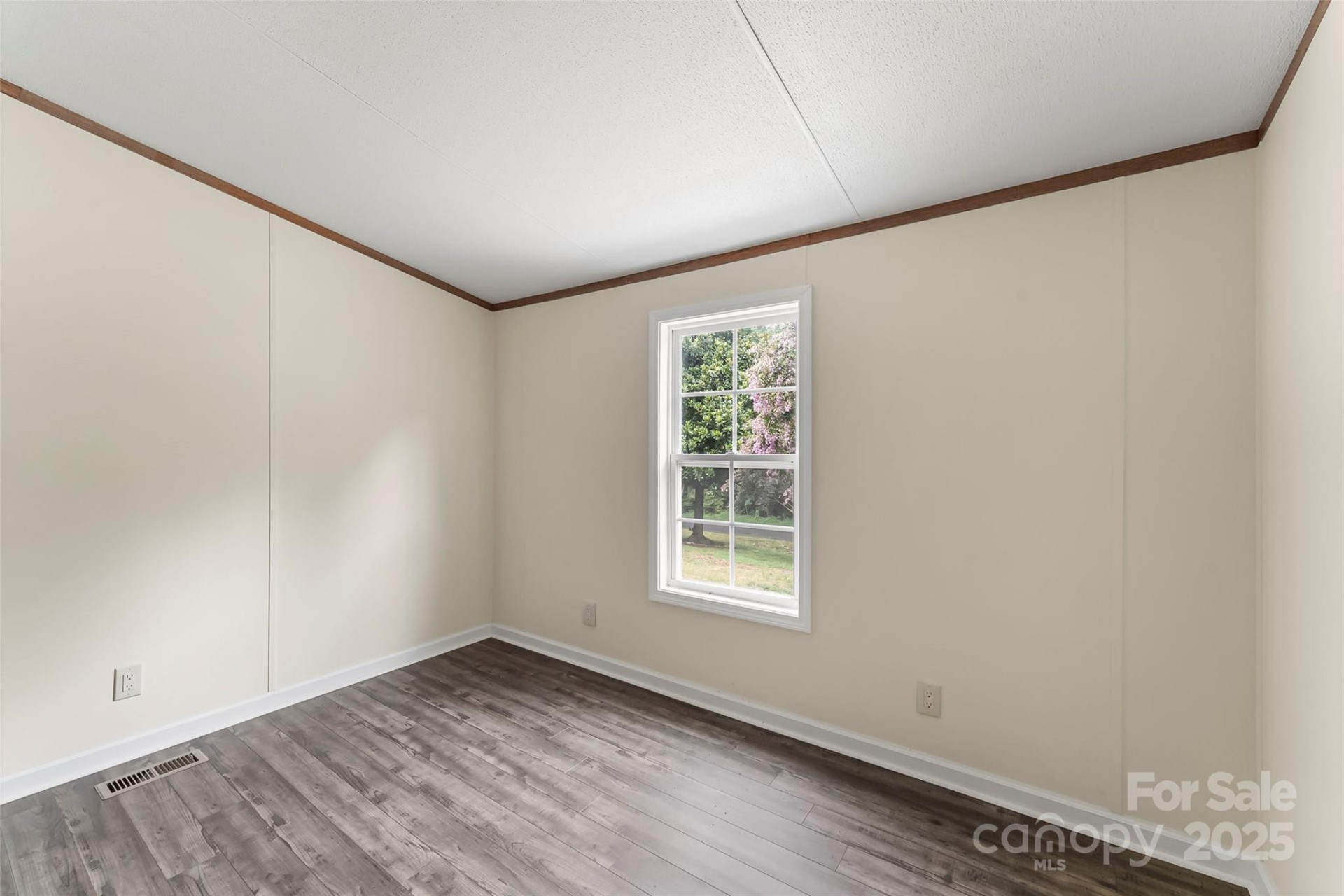 2236 Sisue Street - Photo 24