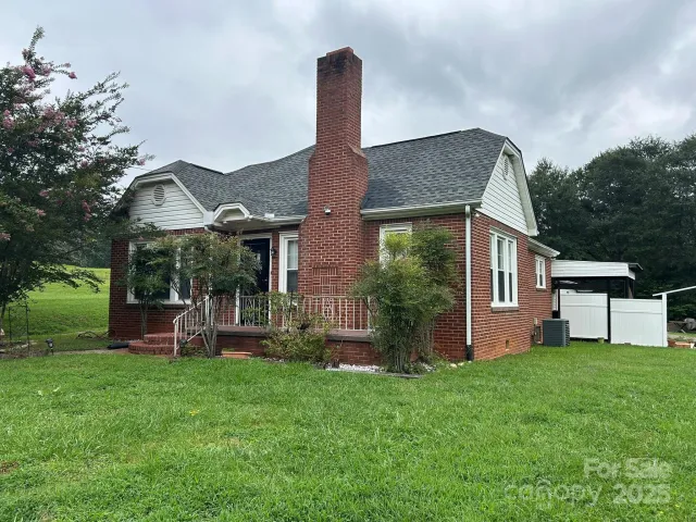 1349 US 221 Highway