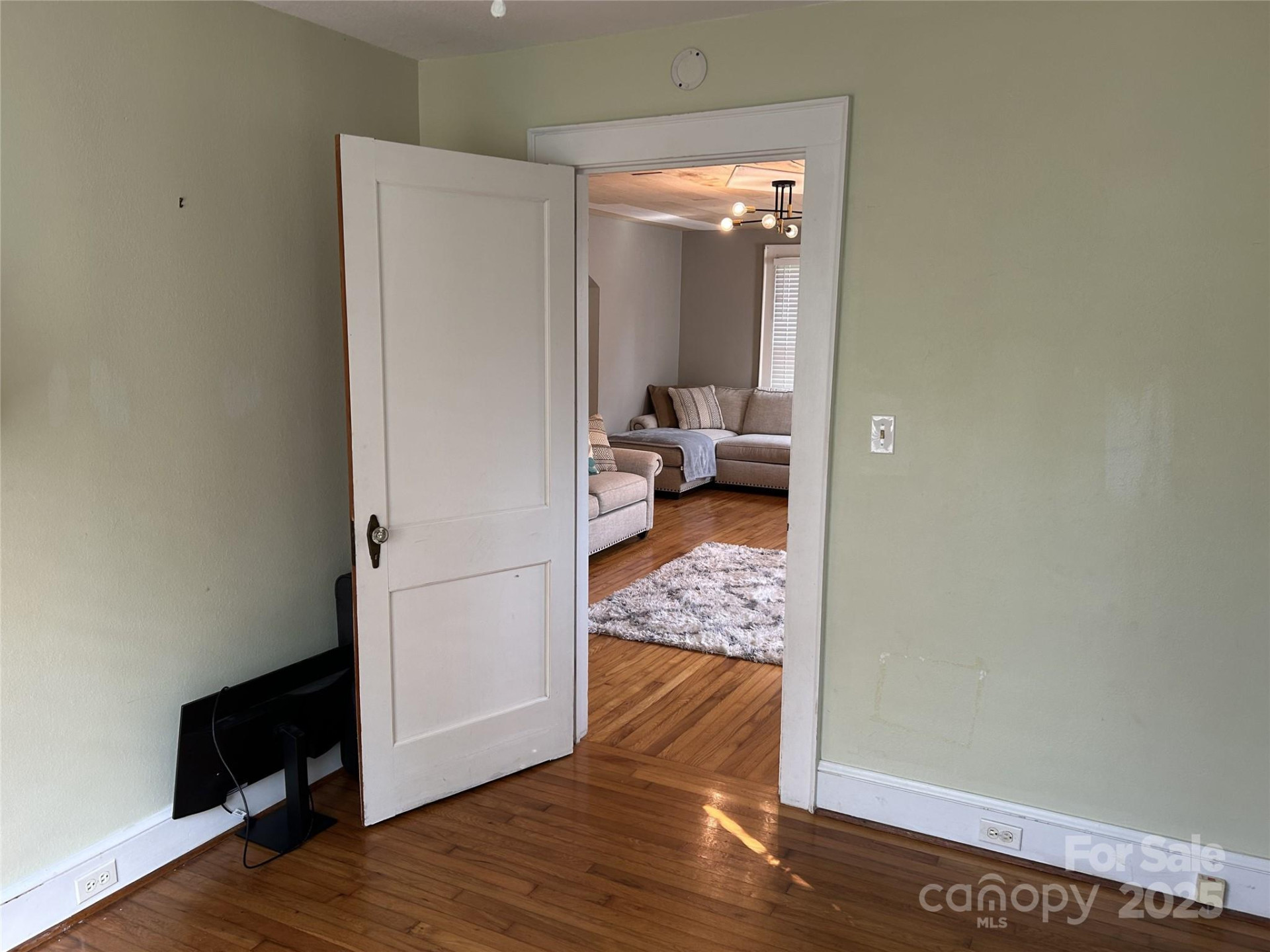 1349 US 221 Highway - Photo 14