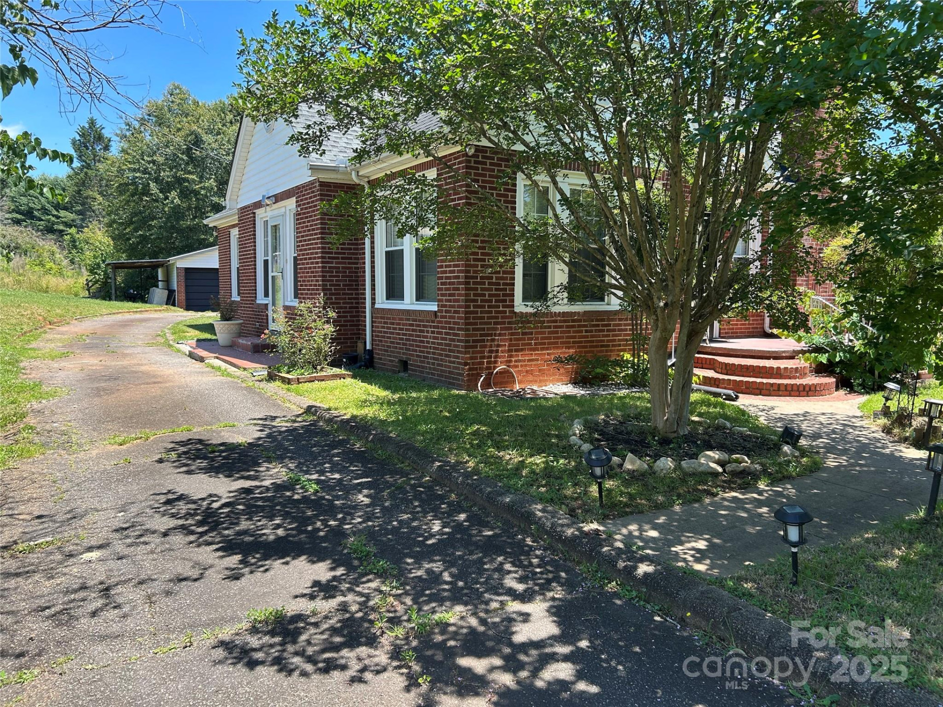 1349 US 221 Highway - Photo 8