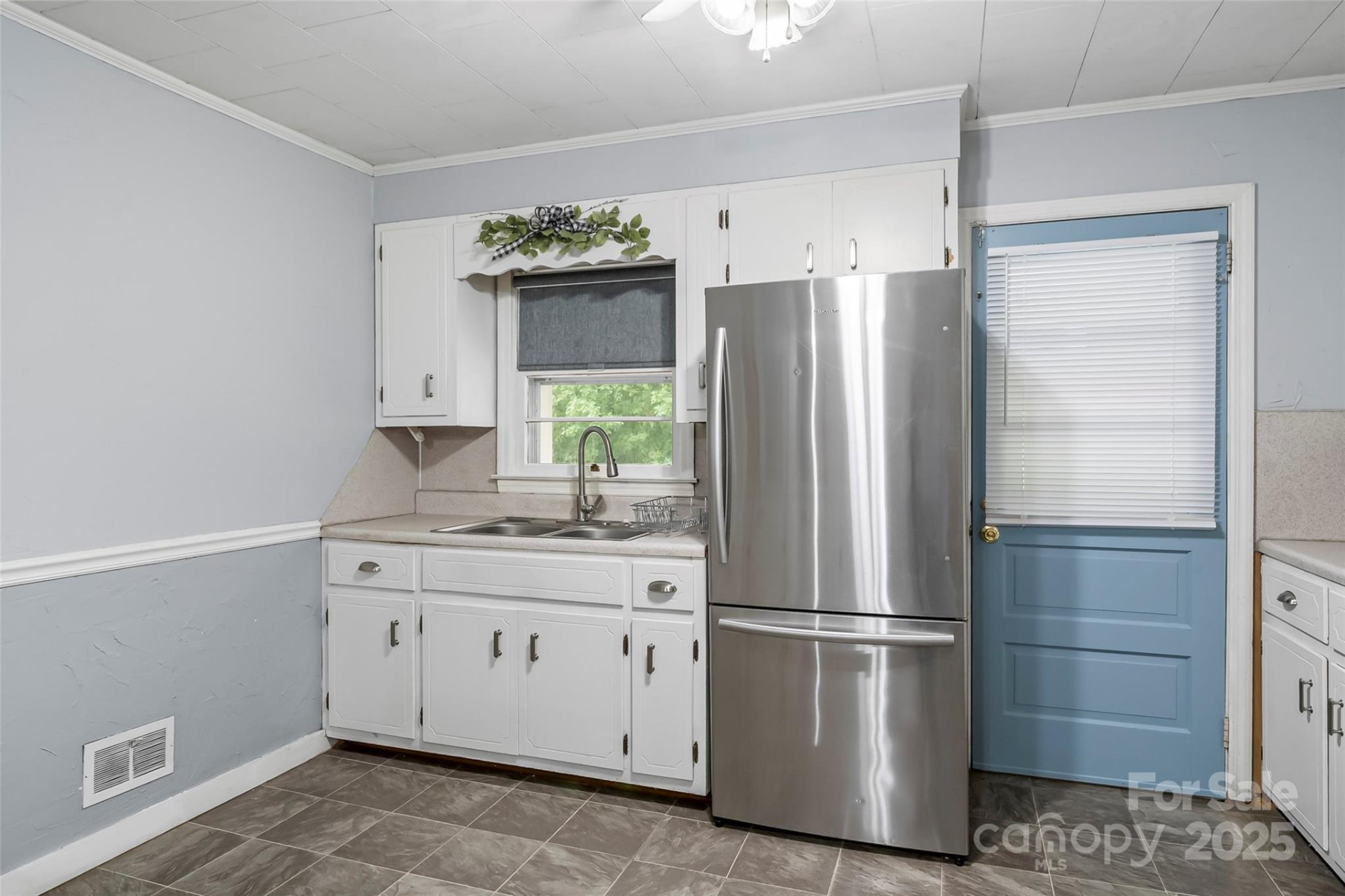 2777 Pax Hill Road - Photo 9