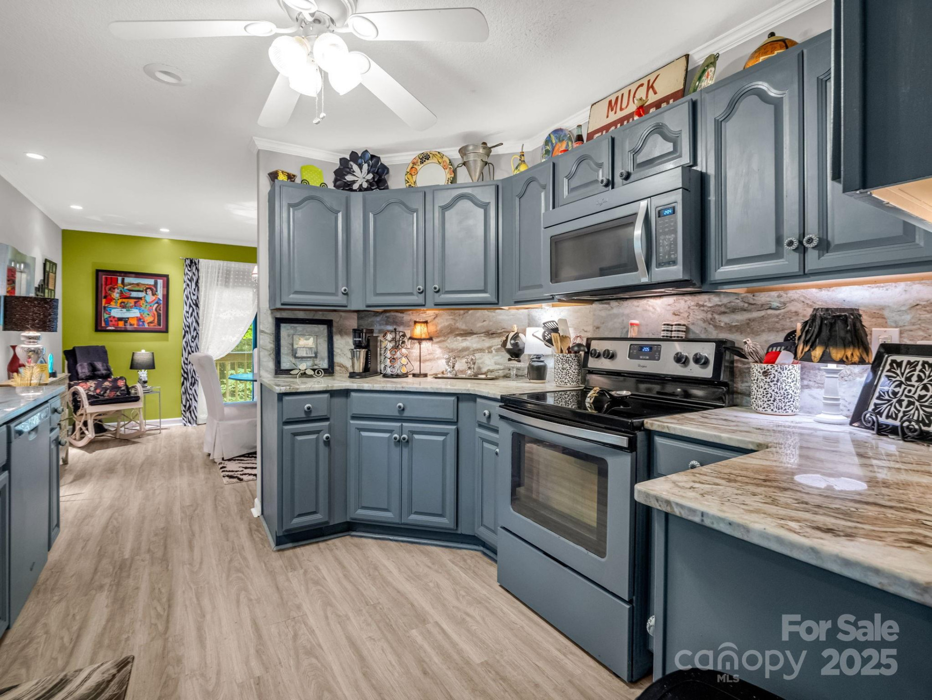 134 Downing Place - Photo 8