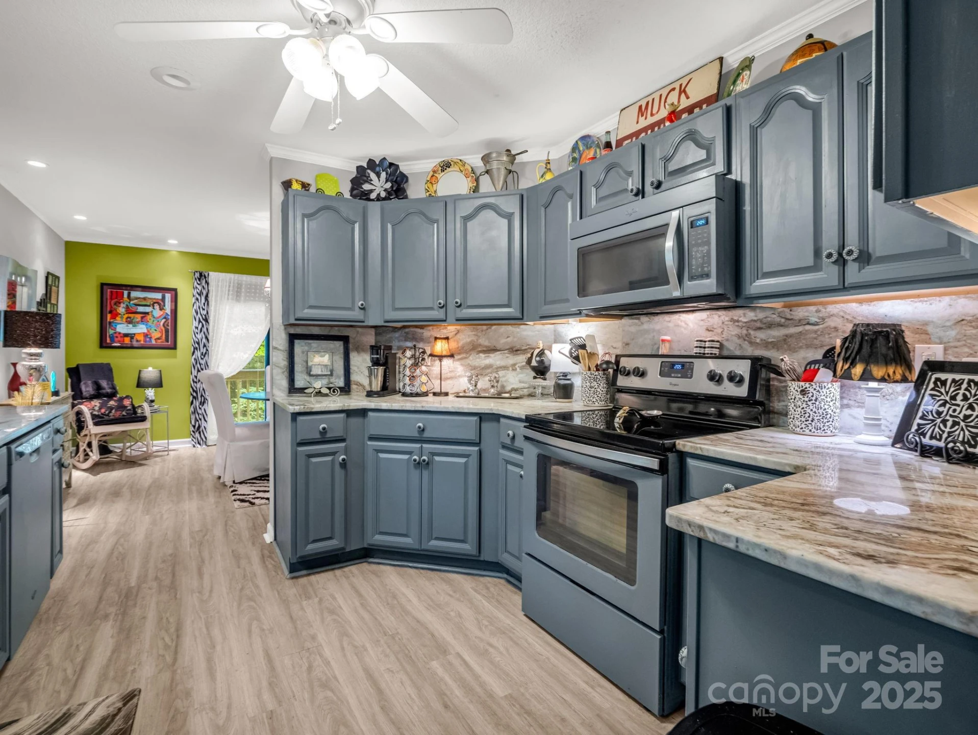 134 Downing Place - Photo 8