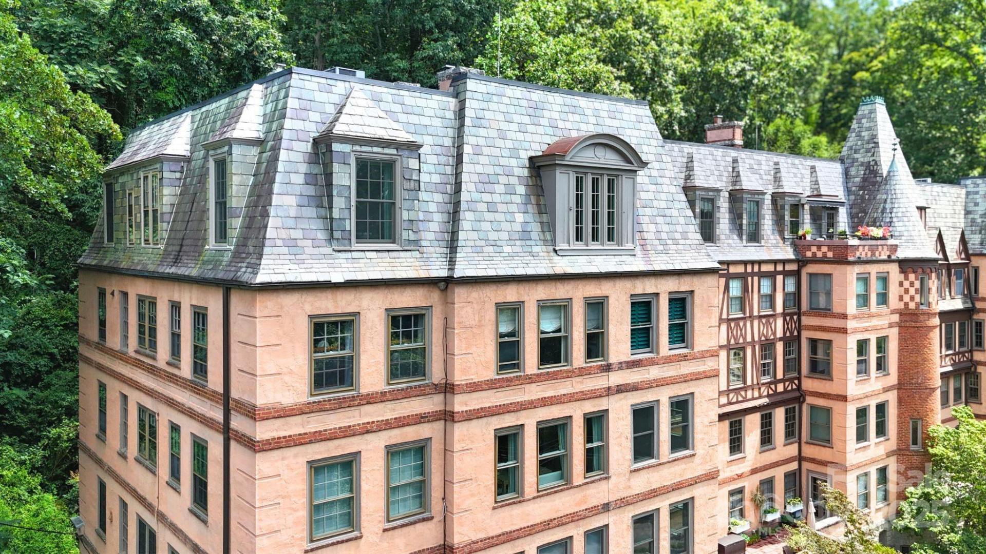 185 Macon Avenue #B9