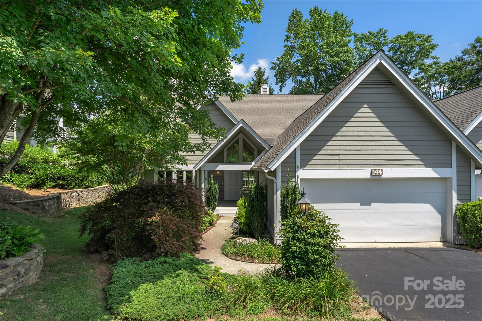 144 Overlook Drive - Photo 3