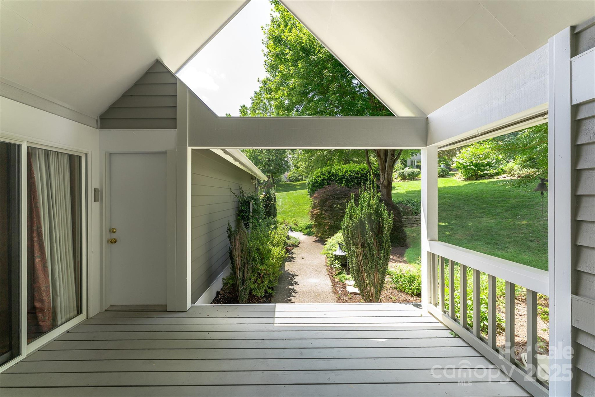 144 Overlook Drive - Photo 8