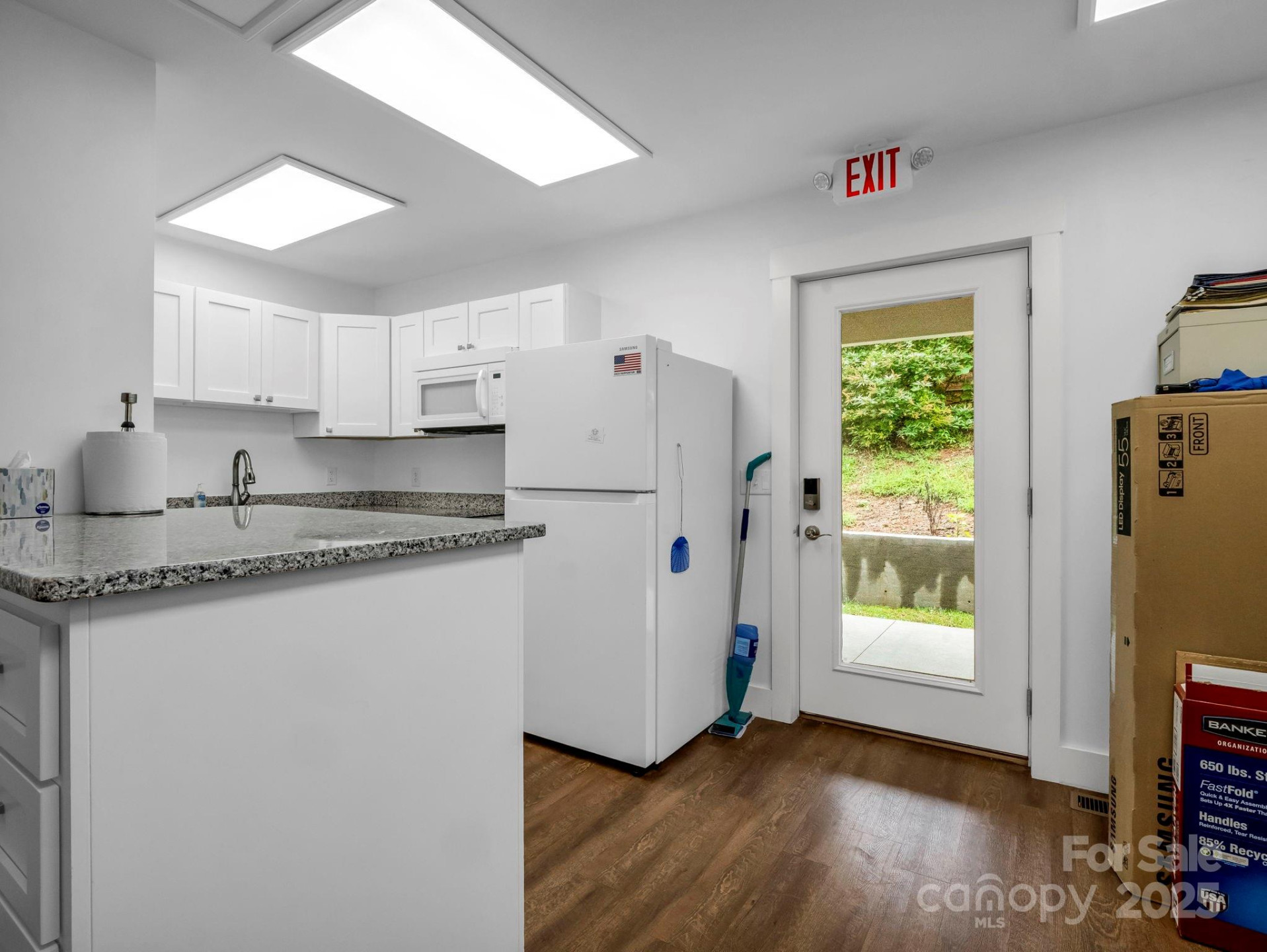 147 Court Street - Photo 19