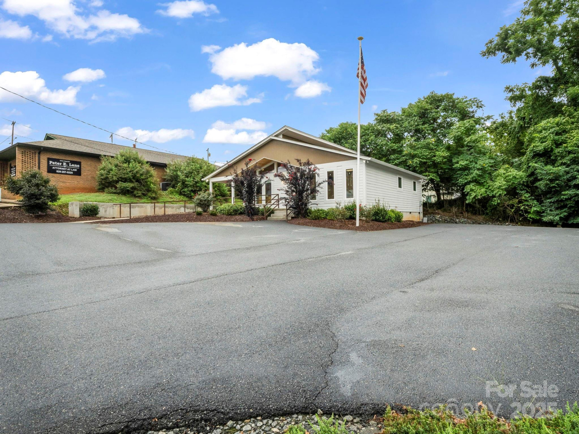 147 Court Street - Photo 3