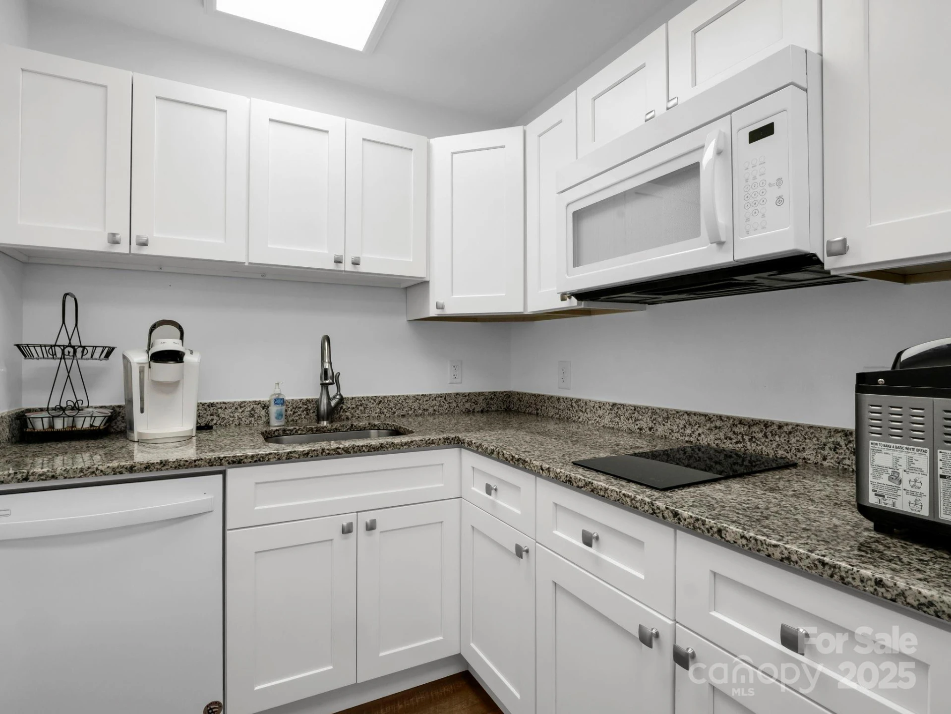 147 Court Street - Photo 8