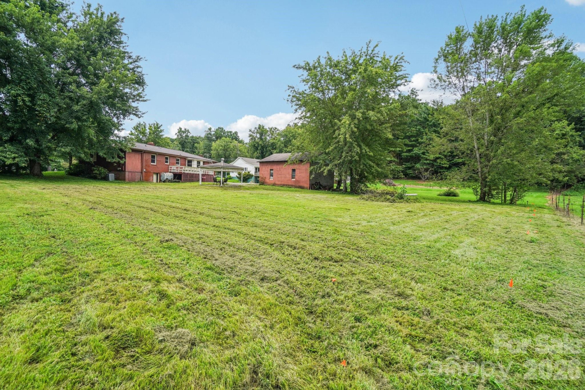 8061 US 70 Highway - Photo 27