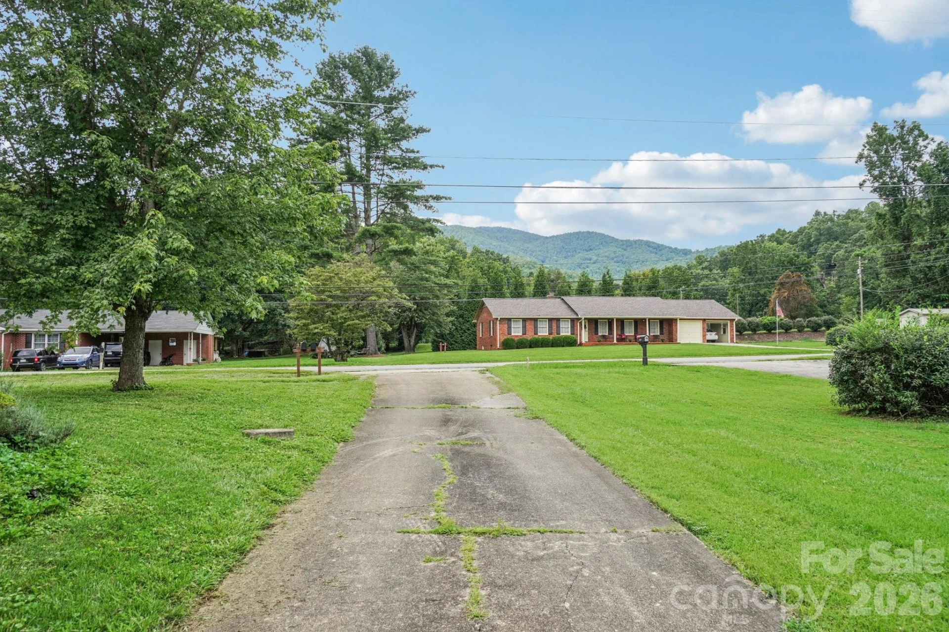 8061 US 70 Highway - Photo 35