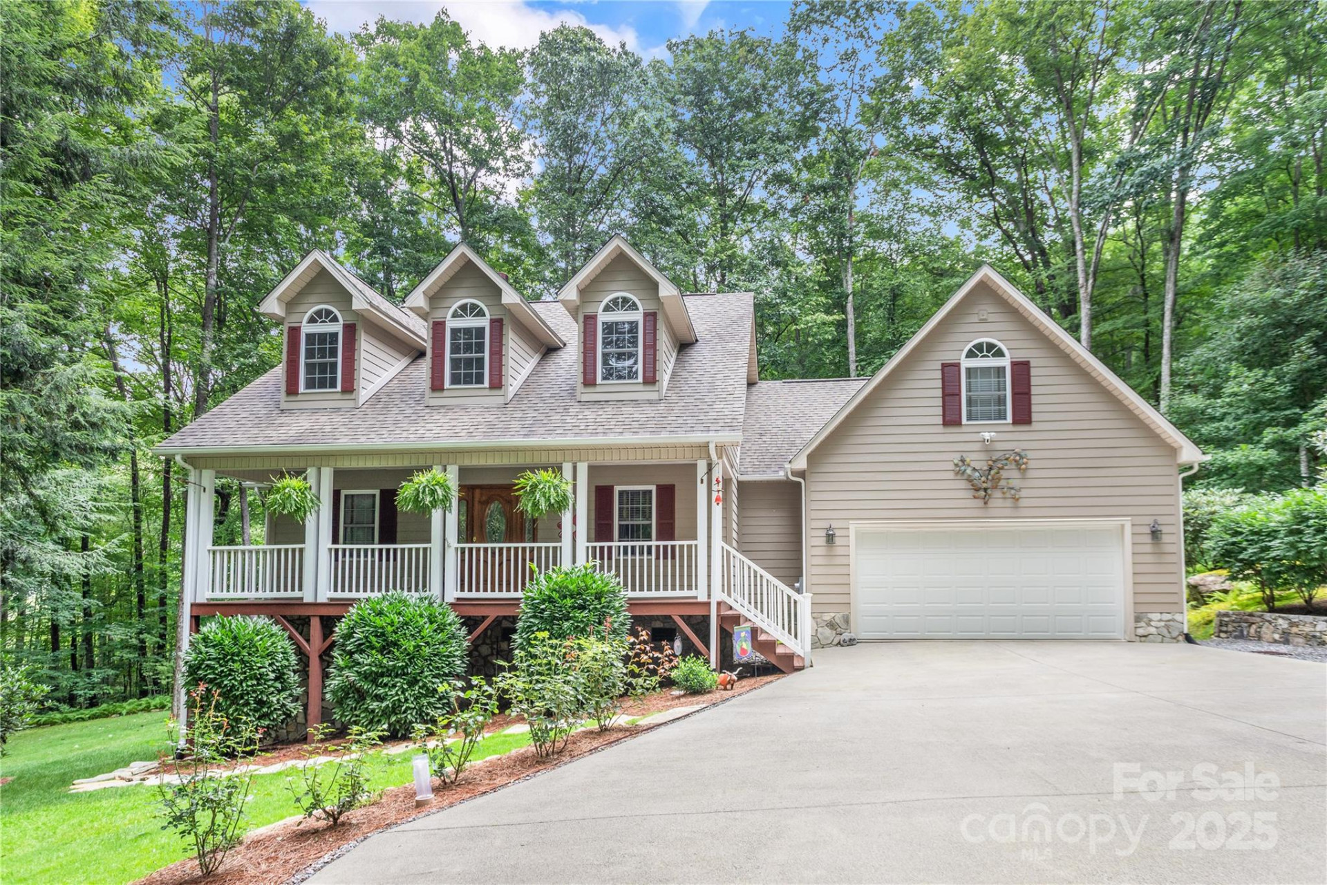 93 Hickory Drive - Photo 2