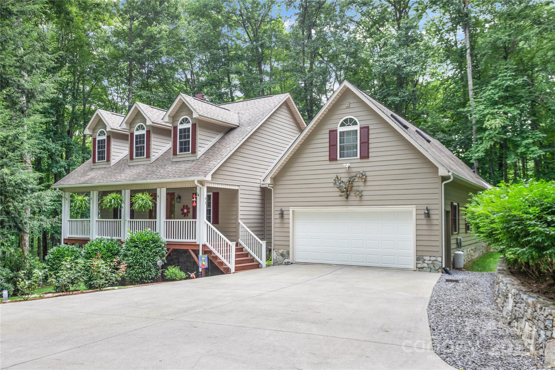 93 Hickory Drive - Photo 3
