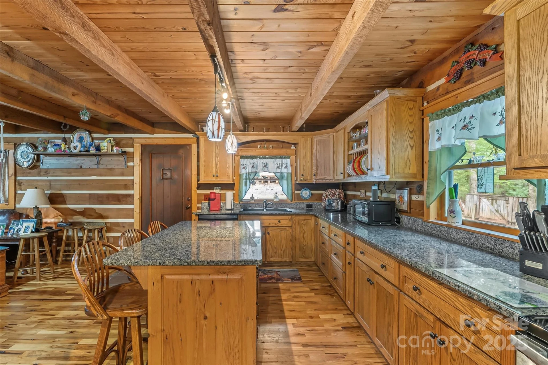 653 Lakeview Drive - Photo 11