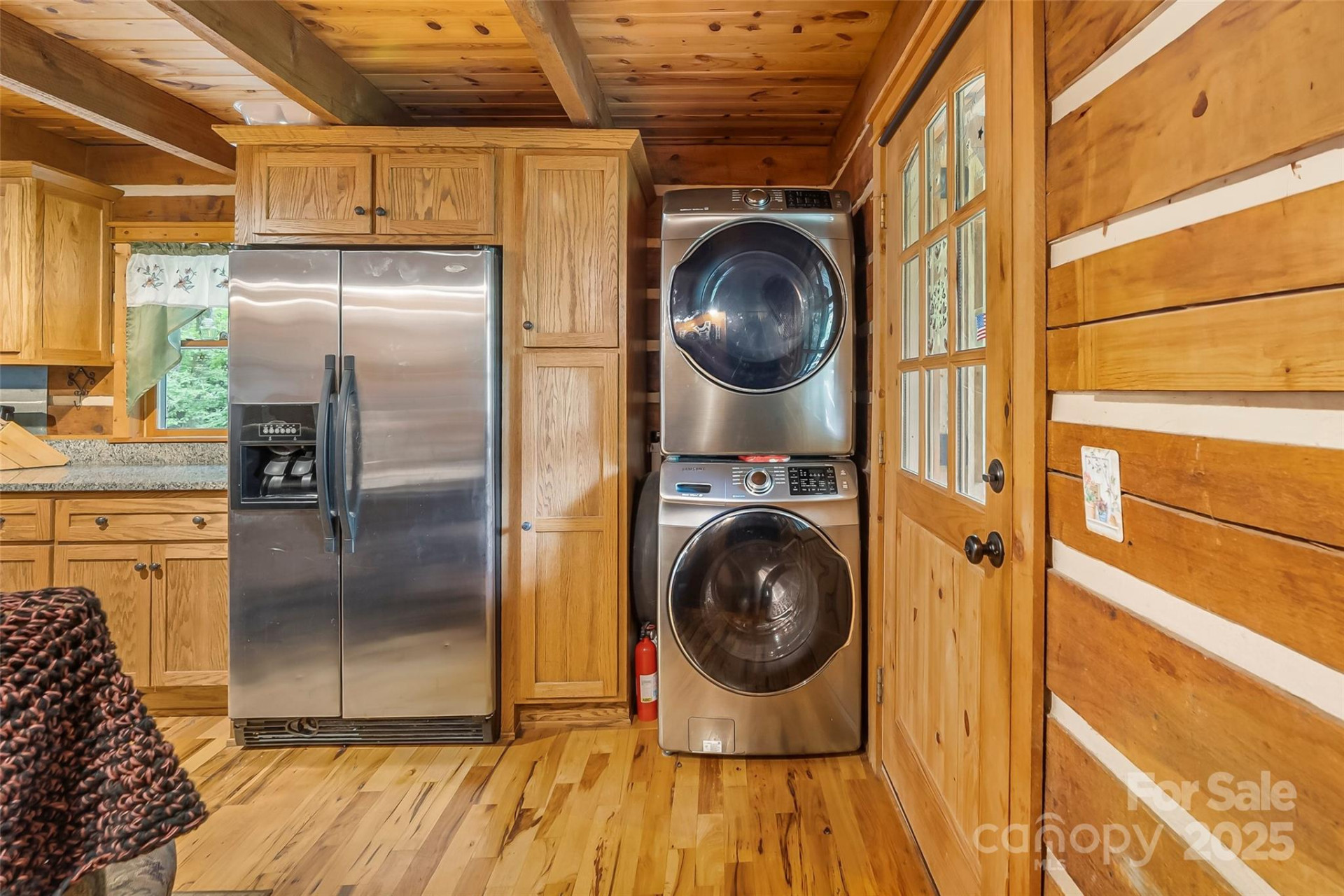 653 Lakeview Drive - Photo 13