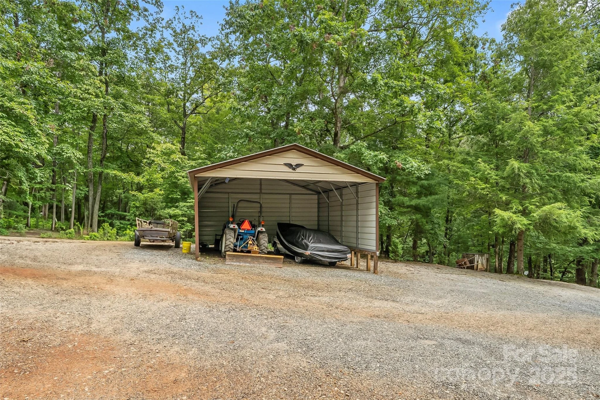 653 Lakeview Drive - Photo 33