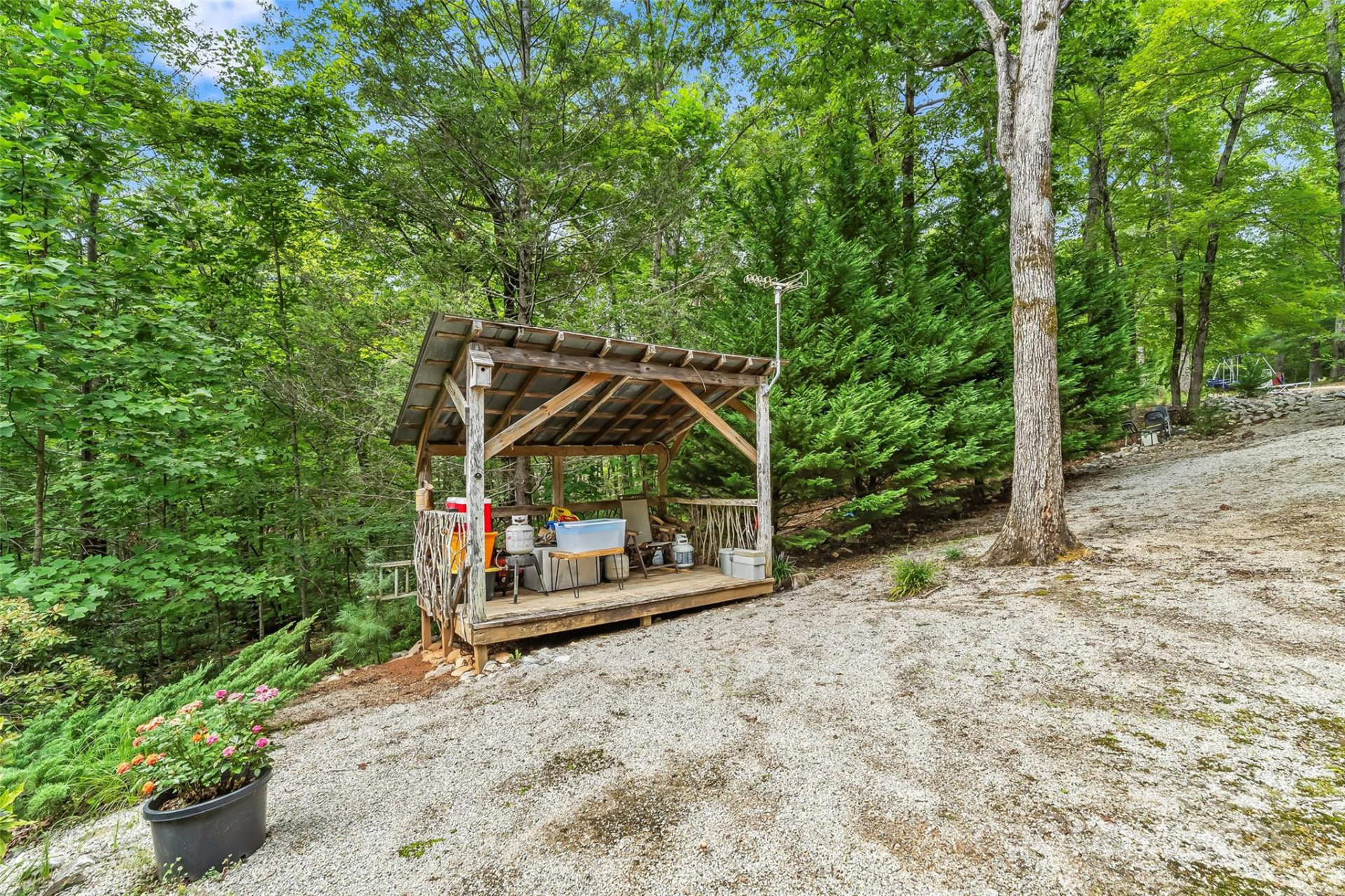 653 Lakeview Drive - Photo 36