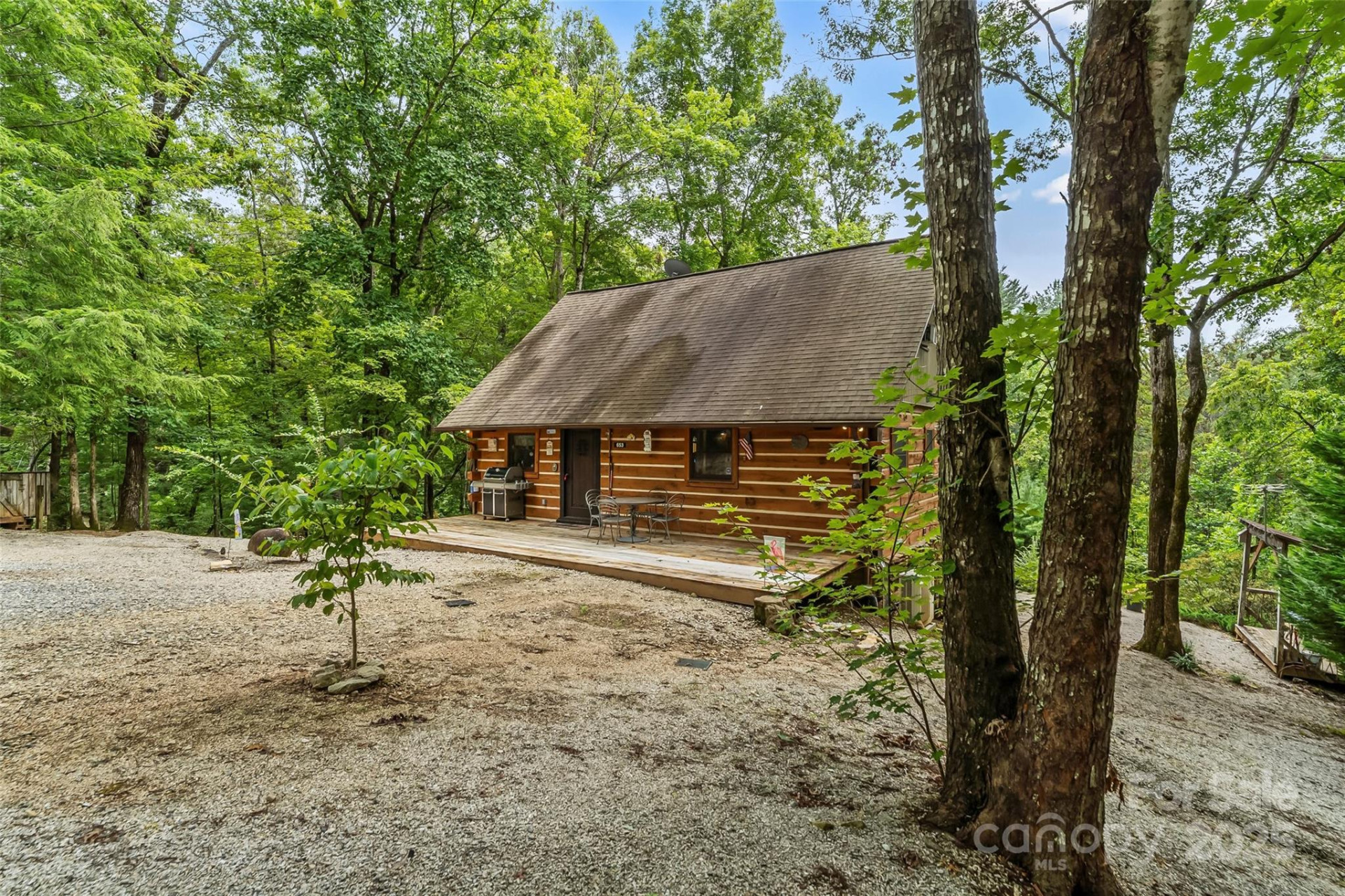 653 Lakeview Drive - Photo 5