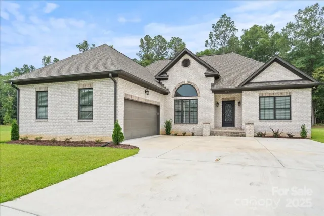 615 Little John Road, Cheraw, SC, 29520
