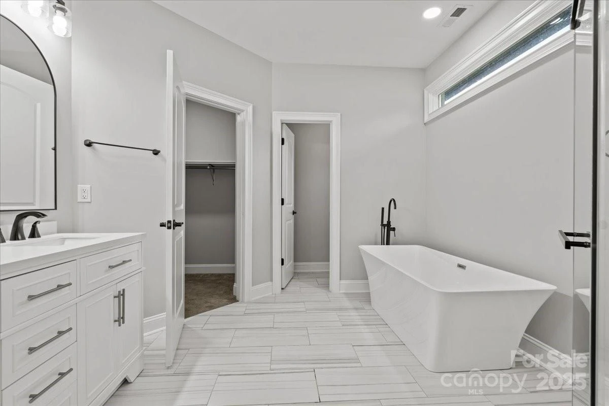 615 Little John Road - Photo 38