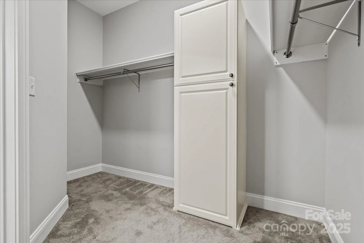 615 Little John Road - Photo 39