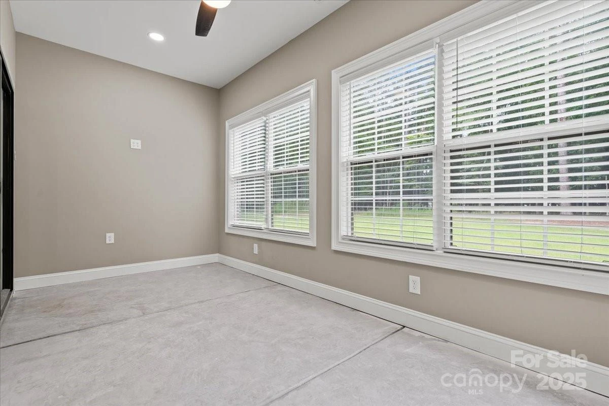 615 Little John Road - Photo 41